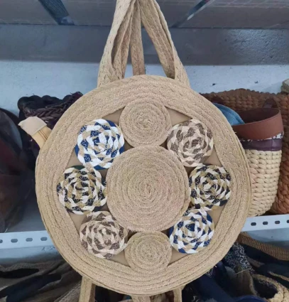 حقيبة كتف نسائية مستديرة الشكل
