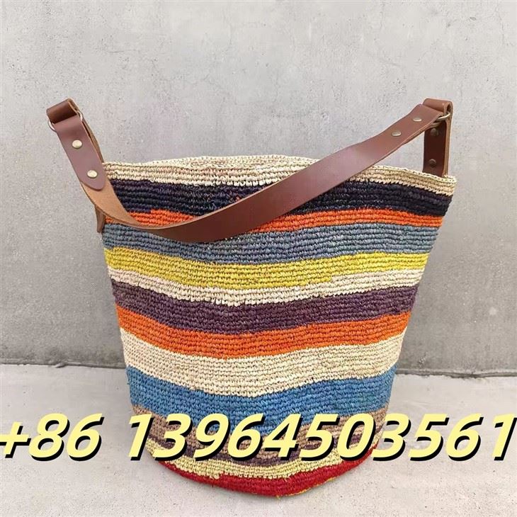 ملون رافيا امرأة busket