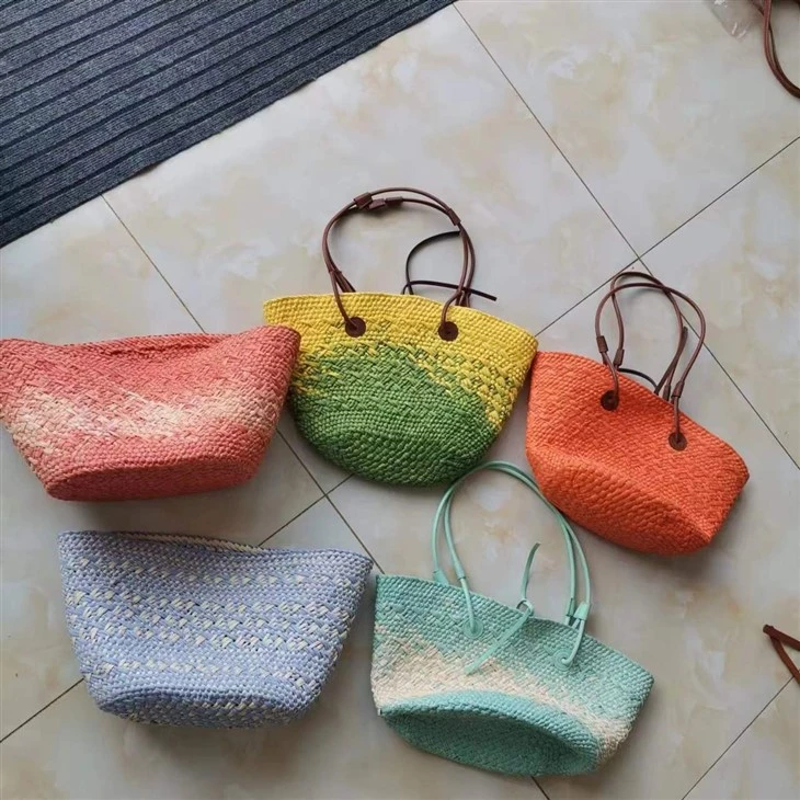 حقيبة منسوجة ورق ملونة مع مقابض PU