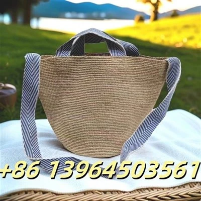حقيبة امرأة Raffia مع حزام القطن